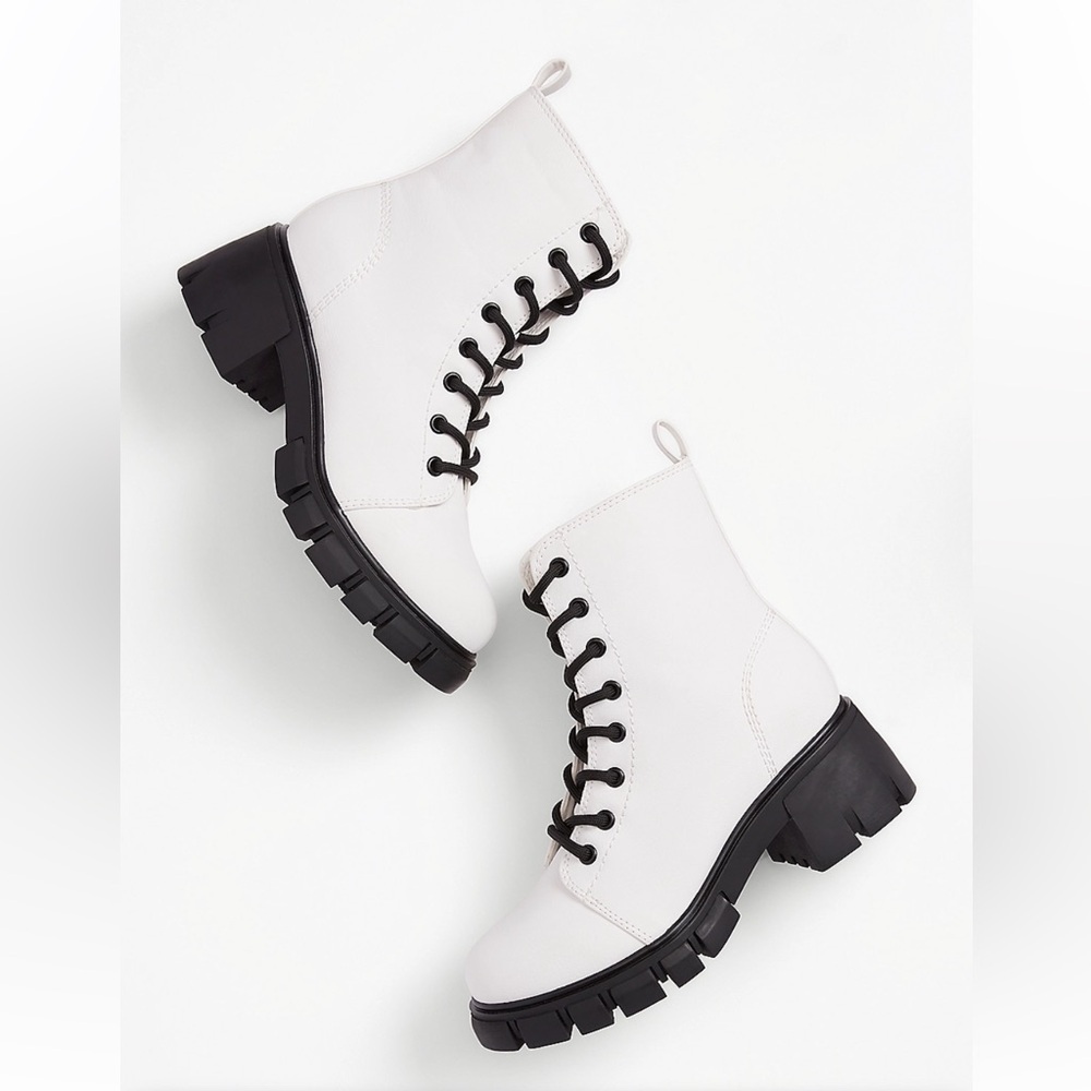 Mia‎ | White Tango Tauren Combat Boots | NEW!!!🖤